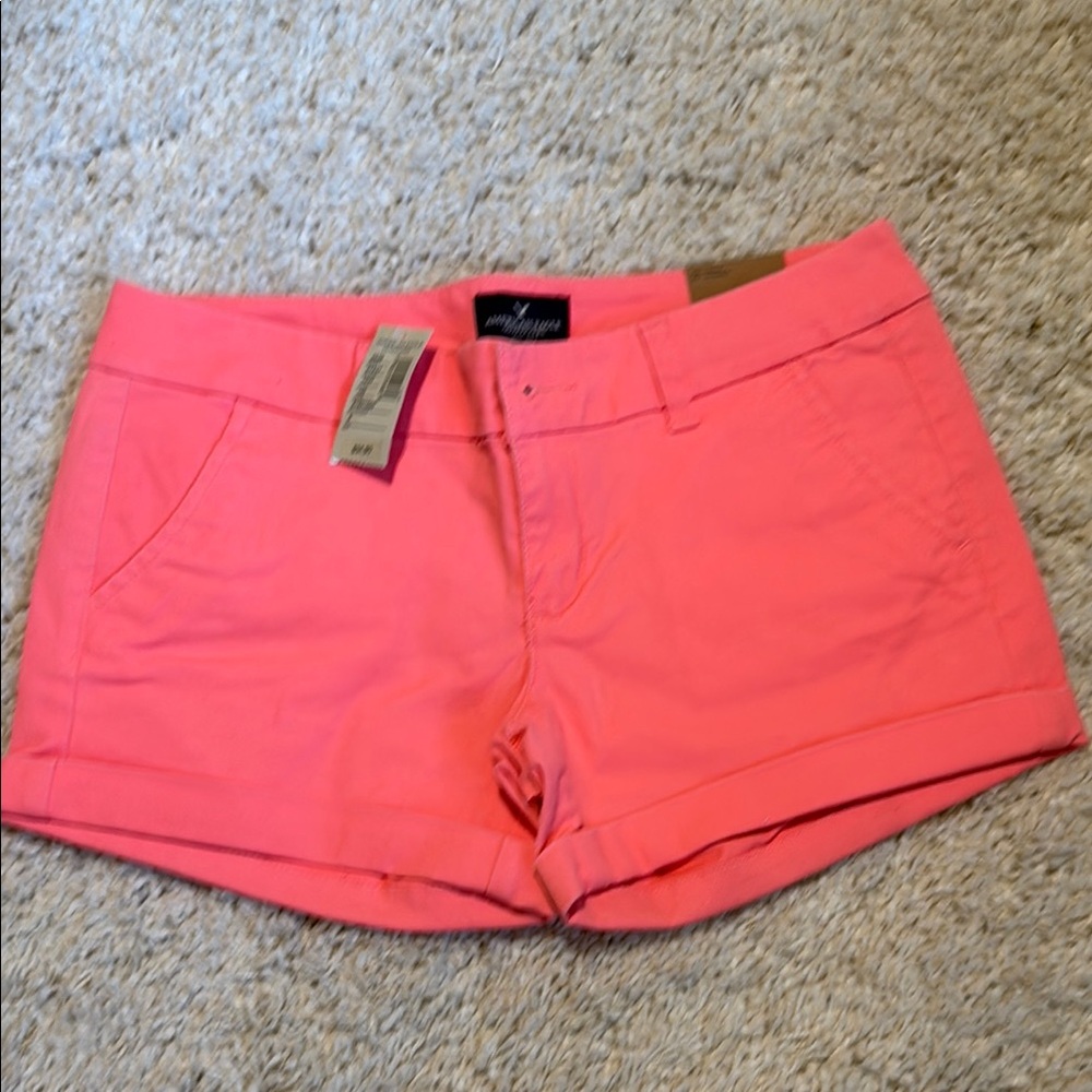 American Eagle Outfitters Women's hot Pink Shorts 4 midi stretch mid rise new
